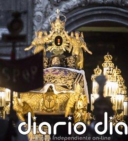 La procesión del Santo Entierro, la más antigua y larga de España, reúne a las 25 cofradías de Zaragoza