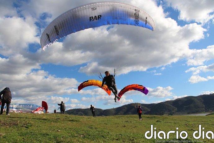 La Puebla de los Infantes (Sevilla) acoge a decenas de pilotos este fin de semana en la Feria de Vuelo de Las Candelas
