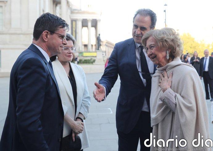 La Reina Sofía deslumbra en una cita con el arte español en Londres con impresionantes joyas de estreno de diamantes