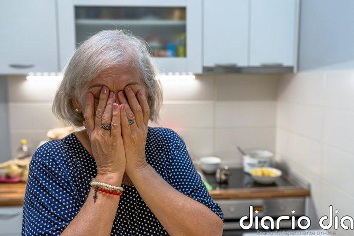 La soledad te hace empezar con peor memoria, pero luego el cerebro decae al mismo ritmo que el de los demás