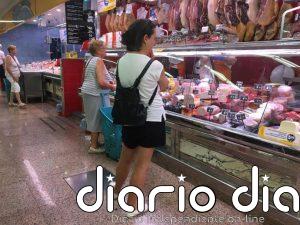 La tasa de ahorro de los hogares baja al 12% en 2025 tras disparar su gasto en consumo un 6,2%