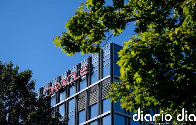 La tecnológica Oracle inicia el despido de miles de trabajadores mientras aumenta su gasto en IA, según CNBC
