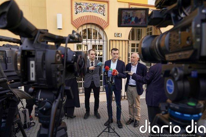 La víspera de que finalice el plazo para fijar coaliciones para el 17M acaba sin noticia de acuerdo entre IU y Podemos