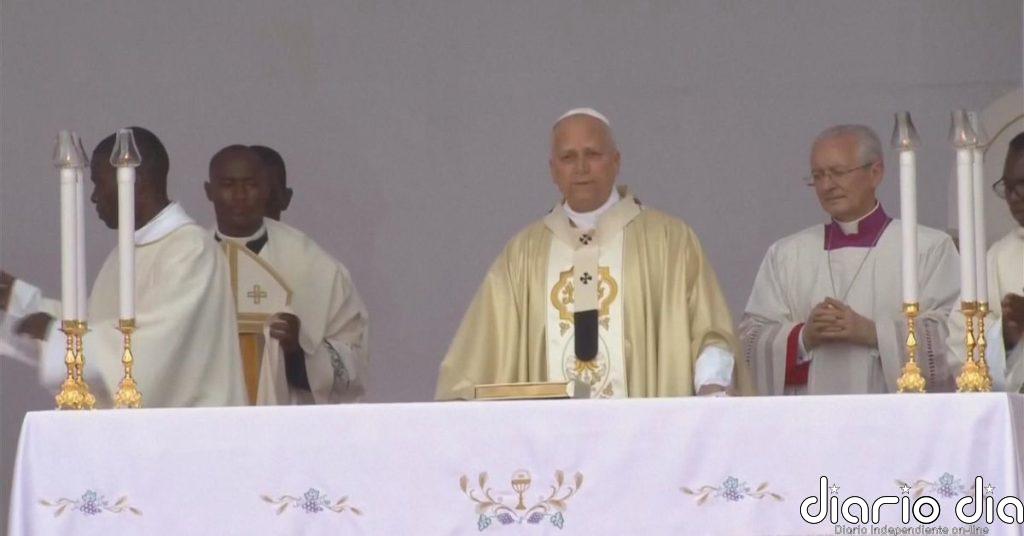 León XIV celebra en Angola una misa ante 100.000 personas