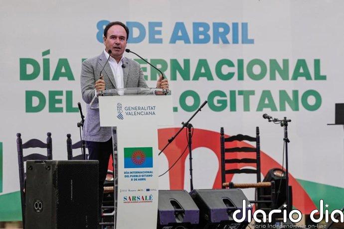 Llorca recalca el apoyo del Consell a la inclusión del pueblo gitano y la apuesta por hacer de esta tierra un referente