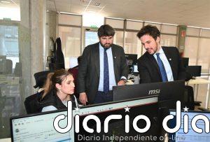 López Miras visita una empresa de modelos 3D para cirugía con motivo del Día Mundial del Emprendimiento