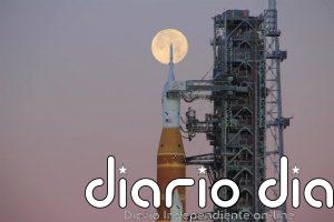 Los astronautas de la misión Artemis II entran en la nave espacial Orión y empiezan a comprobar las comunicaciones