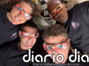 Los astronautas de la misión Artemis II realizan con éxito la primera maniobra para volver a la Tierra