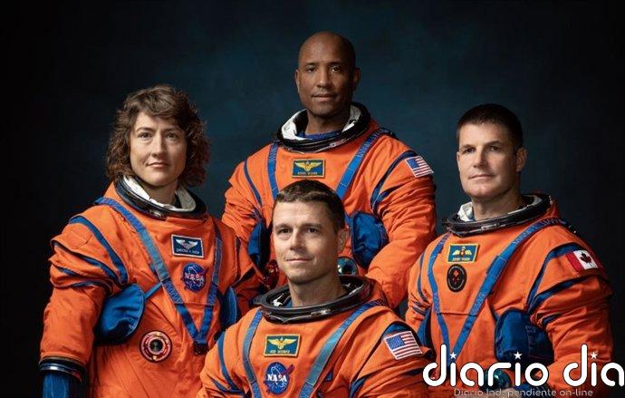 Los astronautas Wiseman, Glover, Koch y Hansen se convierten en los seres humanos que más lejos han estado de la Tierra