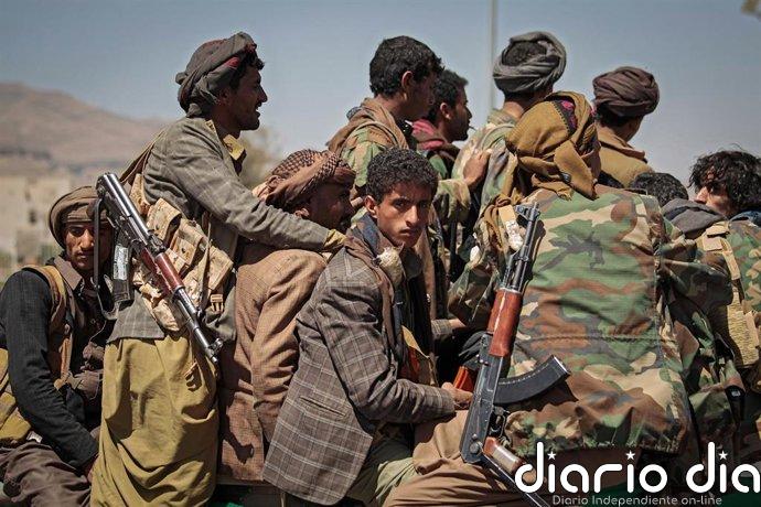 Los hutíes amenazan otra vez con el cierre del estrecho de Bab al Mandeb si Trump no levanta el bloqueo en Ormuz