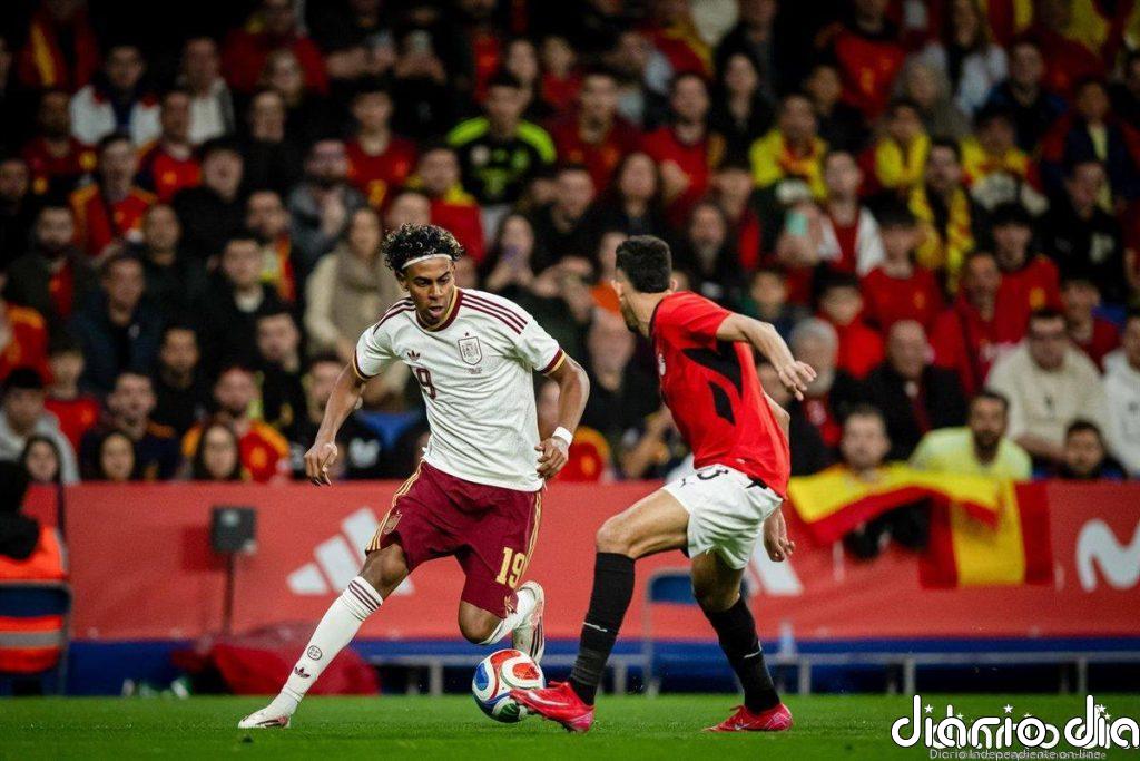 Los Mossos investigan cánticos islamófobos y xenófobos en el partido entre España y Egipto