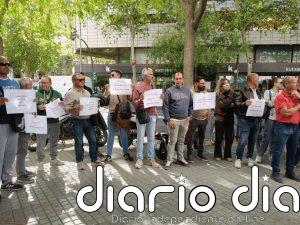 Los operadores de grúas torre vuelven a concentrarse ante Construcor para pedir negociación