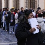 Los rostros de la regularización: entre la burocracia y la esperanza