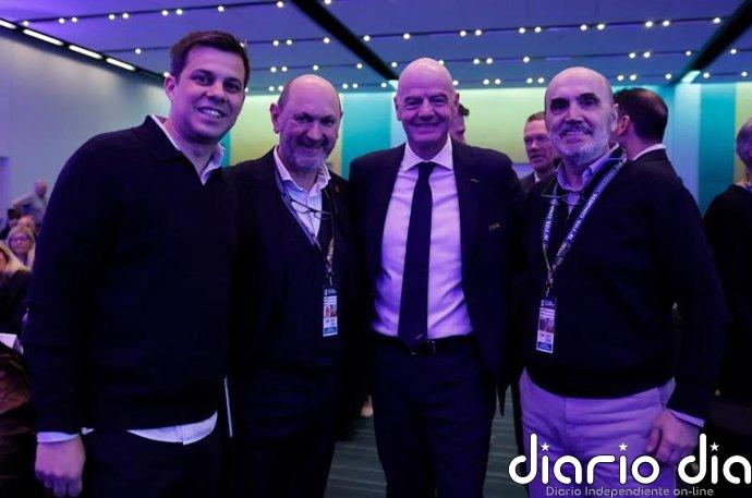 Louzán se reúne con Infantino en Vancouver antes del Congreso de la FIFA