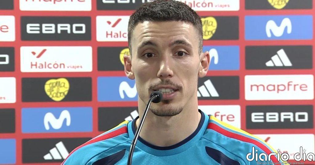 Louzán y los jugadores de la selección rechazan los cánticos xenófobos de Cornellá