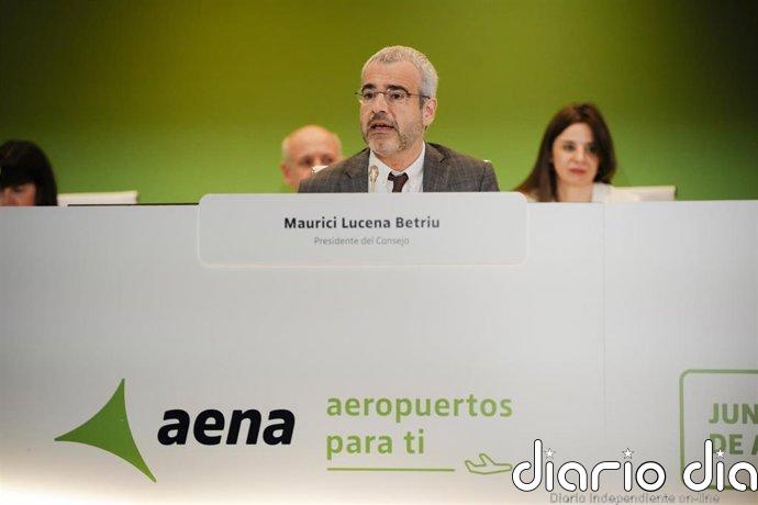 Lucena tacha de "mezquina" la presión de aerolíneas y defiende el alza de tarifas para blindar la inversión