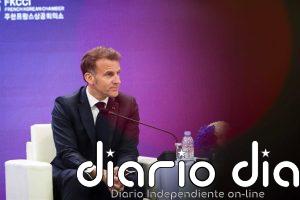 Macron pide a Trump y Pezeshkian un alto el fuego "creíble y duradero" que incluya a Líbano