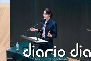 Maestre replica a Almeida que se compromete a "no trabajar con fondos buitres" y subir IBI a titulares de tres viviendas