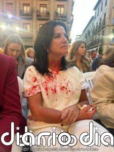 Manifestantes "antifascistas" boicotean el acto de Vox en Granada a gritos y Abascal lo califica de "delito electoral"