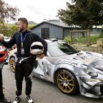 Martínez Abad recorre en un Porsche de competición un tramo del Rallye Festival Hoznayo