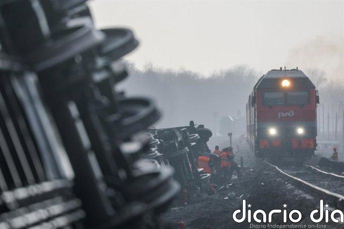 Más de 50 heridos tras descarrilar un tren con 400 pasajeros a bordo en el suroeste de Rusia