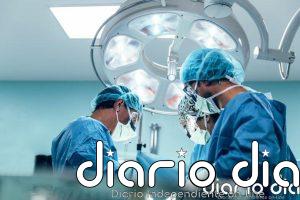 Más de 853.000 pacientes esperaban una operación al cierre de 2025, 20.000 más que seis meses antes