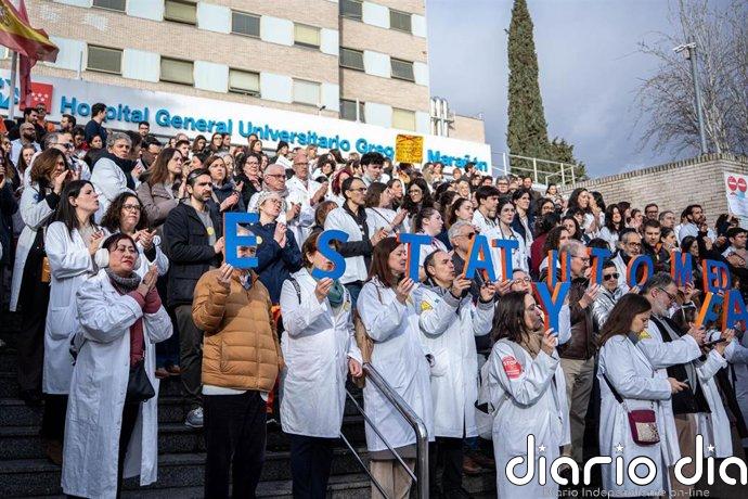 Médicos madrileños afrontan este martes una nueva jornada de huelga con una concentración en el Gregorio Marañón