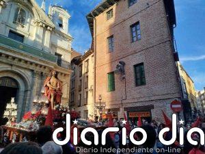 Miles de personas contemplan un año después el 'museo al aire libre' de la Procesión General de Valladolid