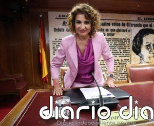 Montero defiende la "legalidad" de los préstamos a Air Europa y Plus Ultra "avalados" por la Justicia