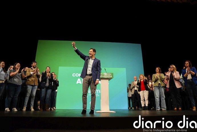 Moreno afirma que será un presidente del PP el que inaugure el AVE en Almería: "No son capaces de hacerlo"