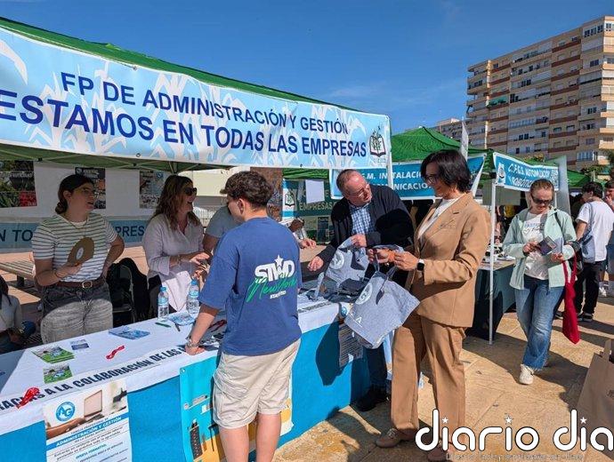 Motril (Granada) acoge la Mesa Comarcal de FP para favorecer el contacto entre alumnos y empresas