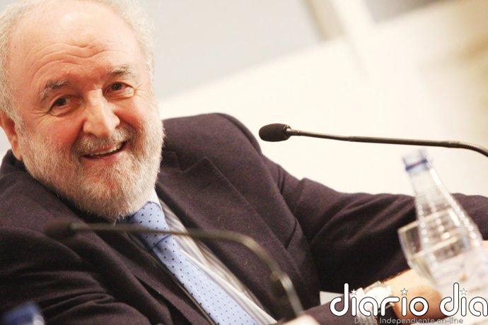 Muere a los 86 años el periodista Diego Carcedo, exdirector de RNE y de informativos de TVE