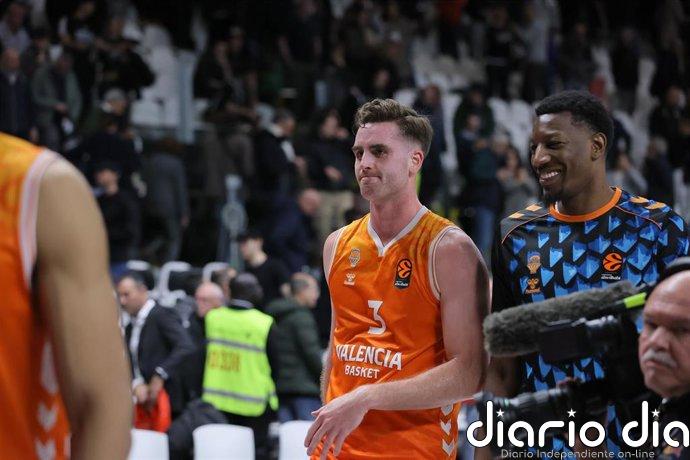 Nate Reuvers, MVP de la jornada 35 de la Euroliga con dos récords para Valencia Basket