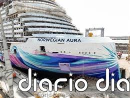 NCL celebra la puesta a flote del Norwegian Aura, su barco más grande y familiar