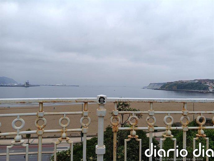 Nubes y claros por la mañana, con tormentas y granizo por la tarde este viernes en Euskadi