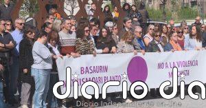 Nueva concentración en Basauri en repulsa del asesinato de Amaia