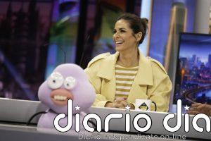 Nuria Roca luce en ‘El Hormiguero’ la chaqueta más versátil -en amarillo mantequilla- de la temporada