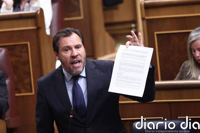 Óscar Puente pide a Moreno asumir su responsabilidad en la "negligencia" del 112 en Adamuz