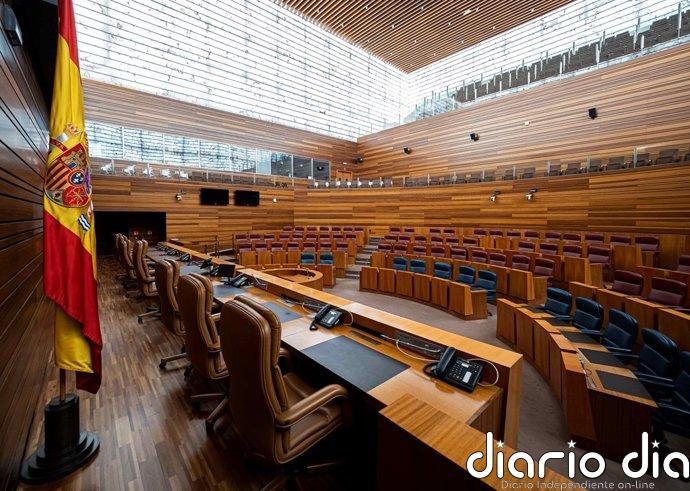 Pacto definitivo de PP y VOX para las Cortes con Presidencia para los 'populares' y Vicepresidencia para los de Abascal