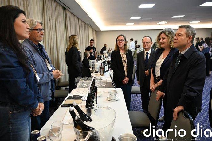 Page presume en Brasil de que C-LM lidera la confianza empresarial por su estabilidad financiera y económica