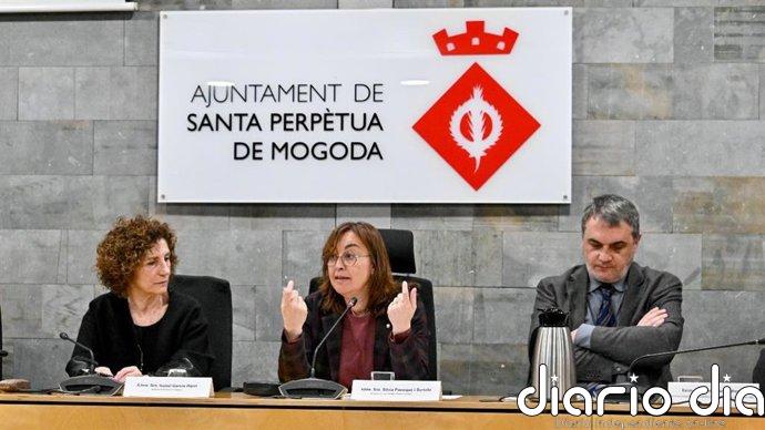 Paneque defiende la mejora del espacio público como "uno de los servicios más importantes"