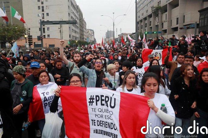Perú abre una nueva etapa electoral en plena crisis política y con centenares de candidatos cuestionados