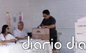 Perú amplía la votación en sus elecciones generales hasta este lunes para las mesas no instaladas por falta de material