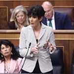 PP reprocha al Gobierno que no diga el número de migrantes a regularizar y Saiz le afea que se ponga "del lado de Vox"