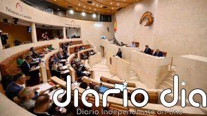 PSOE y Vox critican el "rodillo" de PP y PRC para rechazar sus enmiendas a los presupuestos de 2026