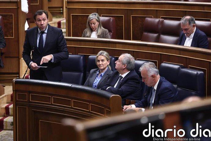 Puente ofrece "diálogo" a Canarias con la gestión de aeropuertos, pero aclara que la competencia es estatal