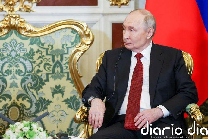 Putin traslada a Trump su disposición a declarar una tregua en Ucrania por el Día de la Victoria
