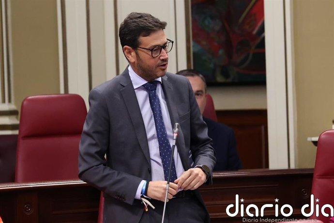 Qadri (PP de Canarias) ve a Torres "nervioso" con el inicio del juicio a "sus amigos corruptos"