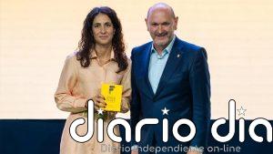 Rafael Louzán clausura la gala de los Premios Somos Fanes: "El fútbol hace feliz a la gente"