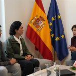 Rego traslada el apoyo del Gobierno a Kian, el alumno de 14 años al que EEUU ha prohibido la entrada